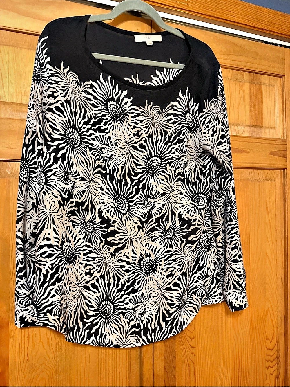 Lafayette 148 New York Floral Long Sleeve Top in Black & White Large